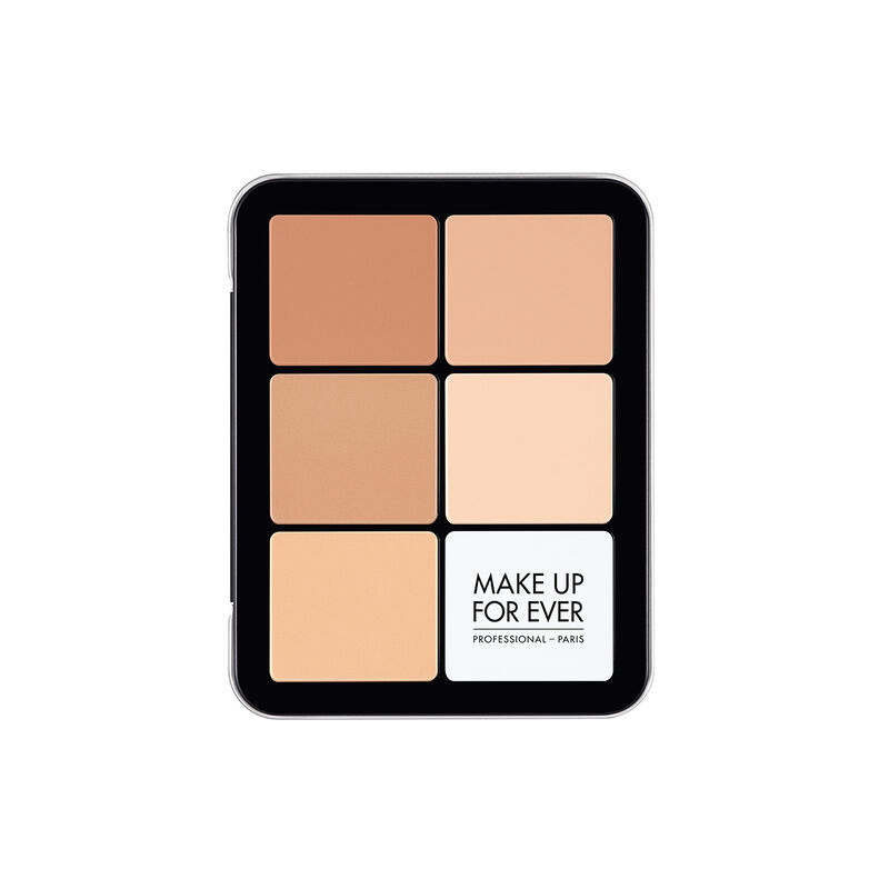 Everyday Cream Foundation Palette, plus conceal and contour. Shown in Warm  Undertones HD Super Palette. It provides a full, yet natural l
